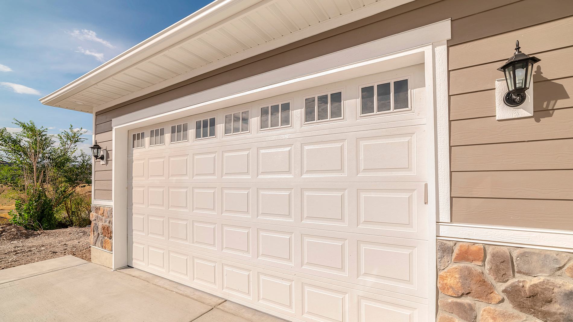ProMax Painters | Garage Door Painting, Interior Lime Wash and Interior Painting